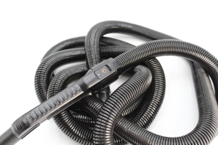 InterVac coiled hose with remote control handle